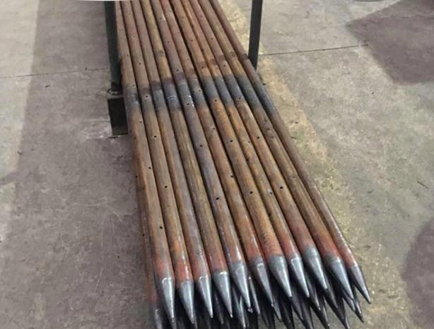 超前小導(dǎo)管.jpg 超前小導(dǎo)管.jpg